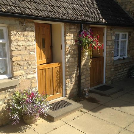 The Tally Ho Inn Sleaford Exterior foto