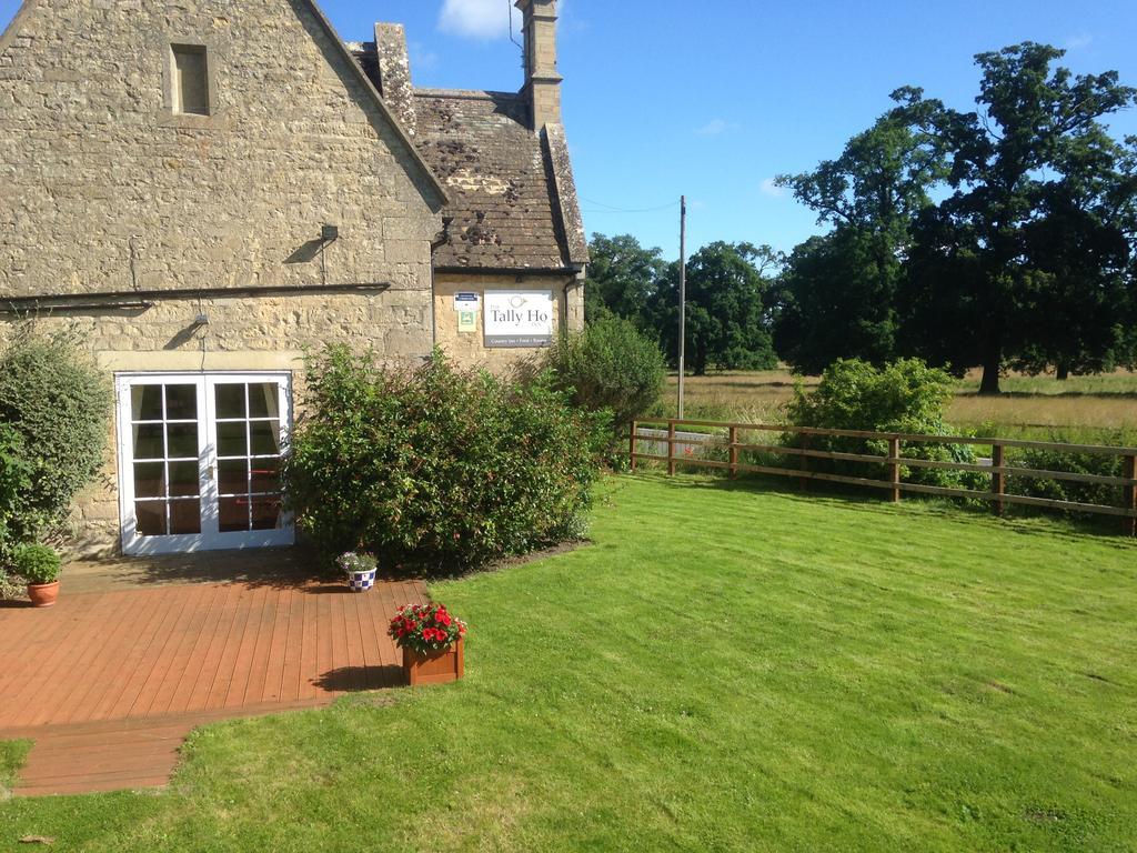 The Tally Ho Inn Sleaford Exterior foto